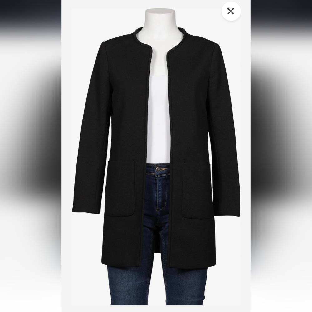 H & M Textured Black Coat Size 8